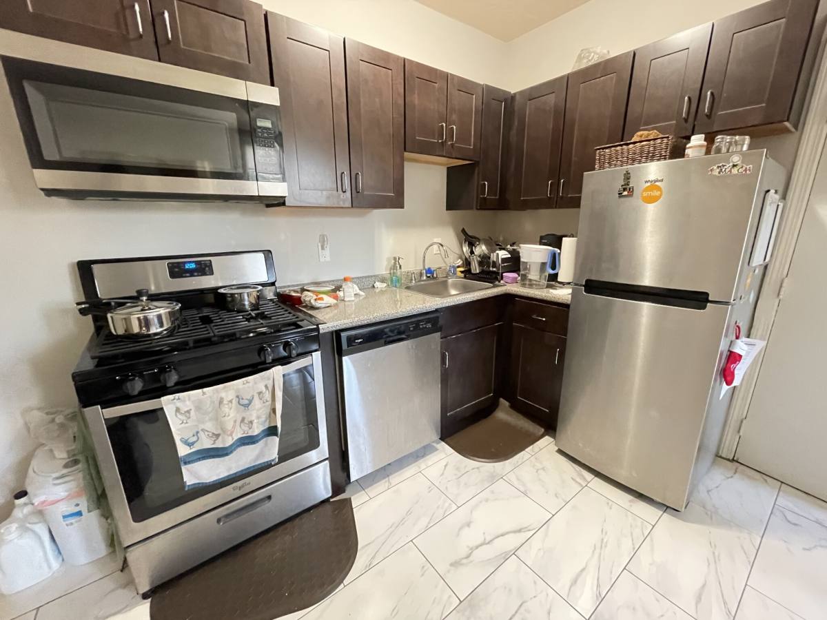 Apartment for rent at 1118 Commonwealth Ave #2A, Allston, MA 02134
