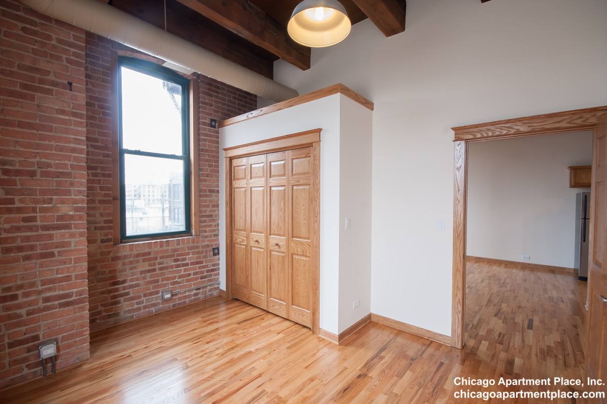 Apartment for rent at 216 N May St #102, Chicago, IL 60607