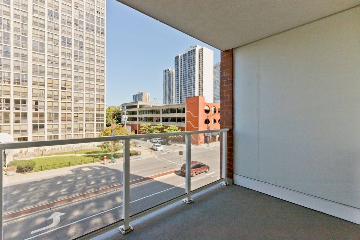 Apartment for rent at 1552 N Park Ave #611, Chicago, IL 60610
