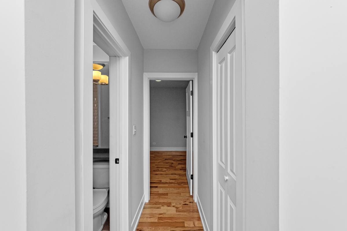 Apartment for rent at 550 W Arlington Place, Chicago, IL 60614