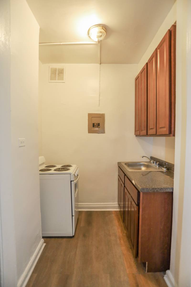Apartment for rent at 7455 W Greenview, Chicago, IL 60645