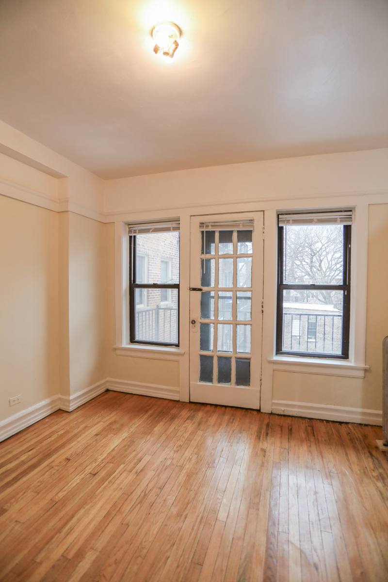 Apartment for rent at 7455 W Greenview, Chicago, IL 60645