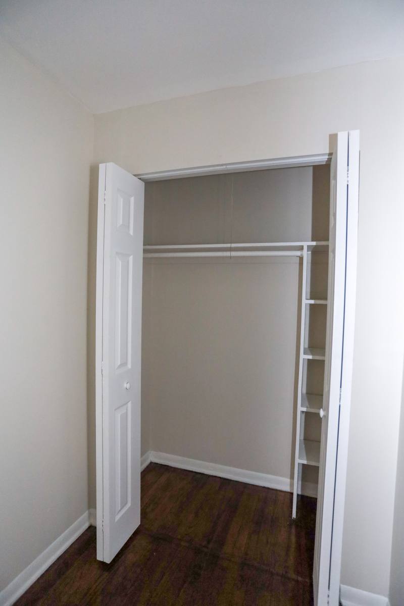 Apartment for rent at 5851 N Winthrop, Chicago, IL 60660