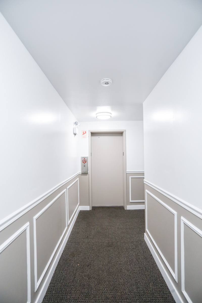 Apartment for rent at 5851 N Winthrop, Chicago, IL 60660