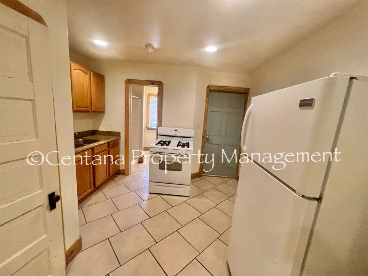 Apartment for rent at 725-727 S Wyoming, Butte, MT 59701