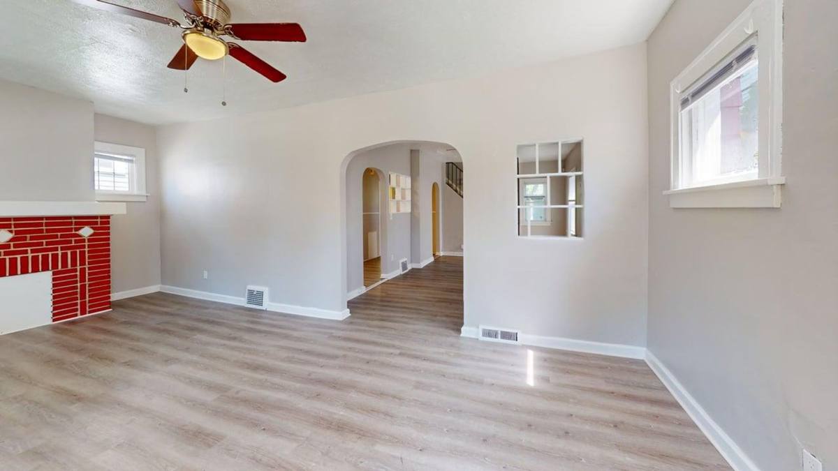 House for rent at 11813 Dove Ave, Cleveland, OH 44105