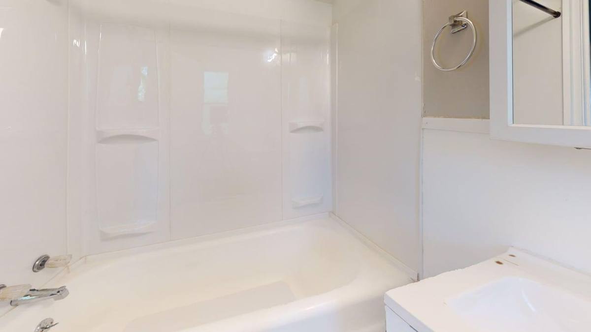 House for rent at 11813 Dove Ave, Cleveland, OH 44105