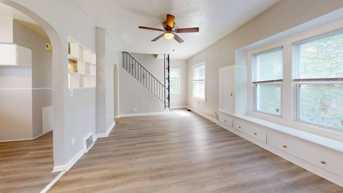 House for rent at 11813 Dove Ave, Cleveland, OH 44105
