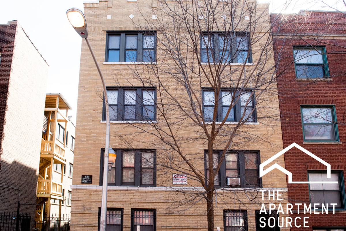 Apartment for rent at 839 W Cornelia Ave #1S, Chicago, IL 60657