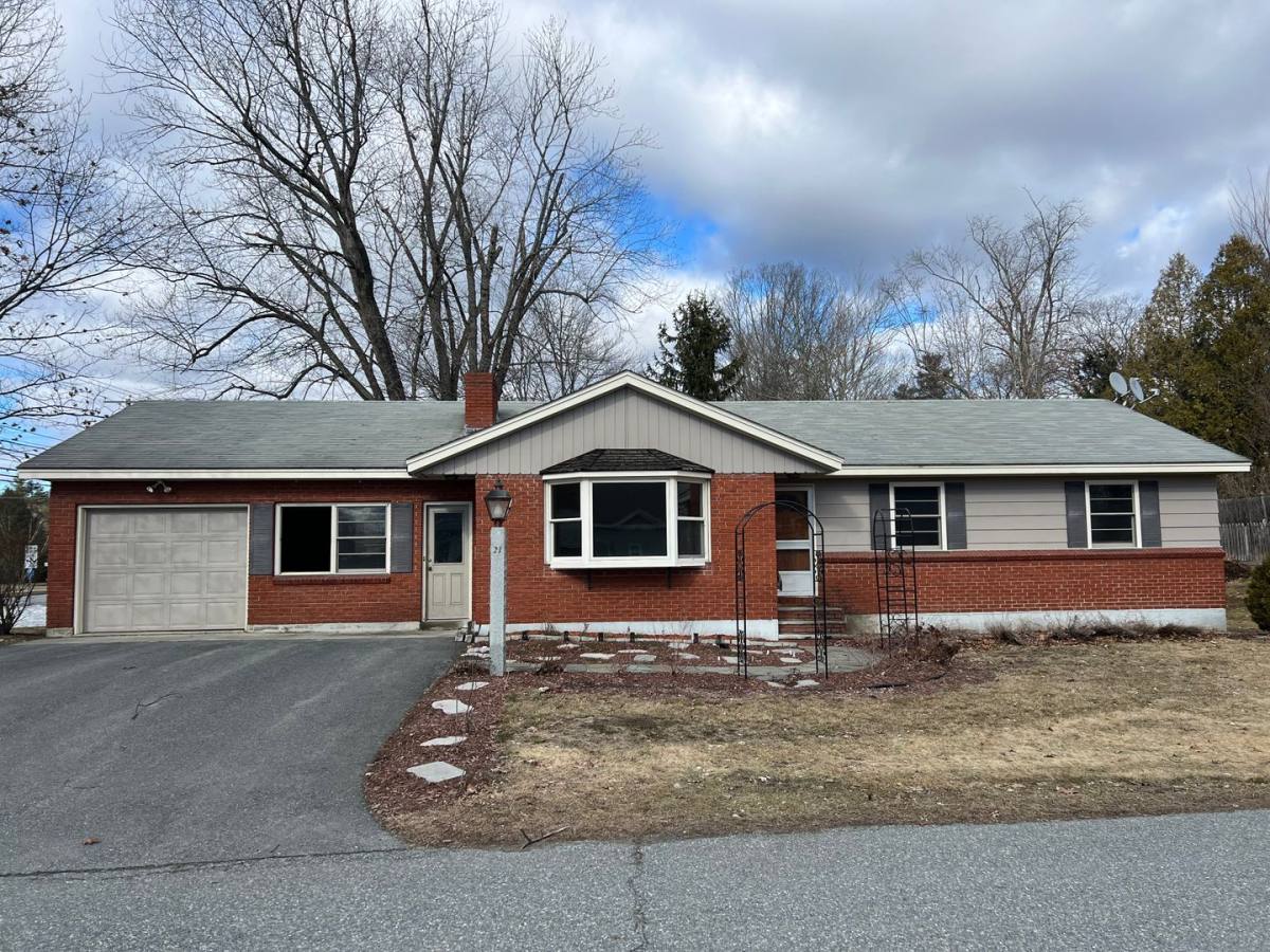 House for rent at 21 Devin St, White River Junction, VT 05001