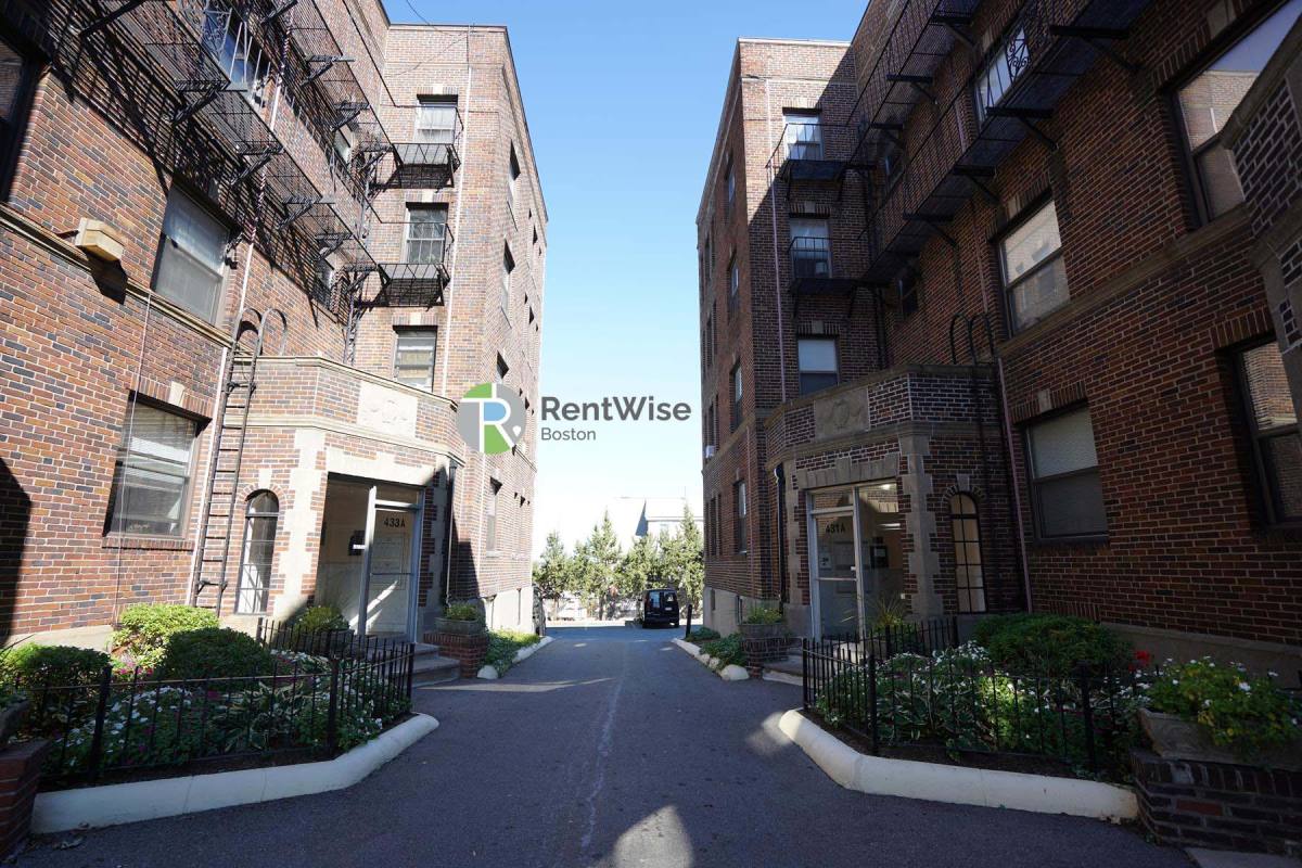 Apartment for rent at 431A Broadway #14, Somerville, MA 02145