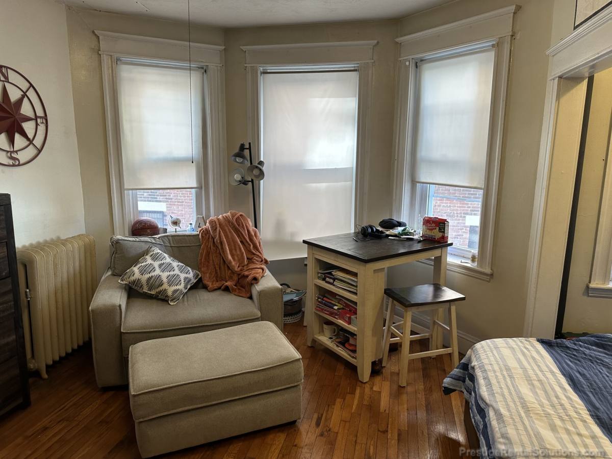 Apartment for rent at 217 Kelton St #3, Allston, MA 02134