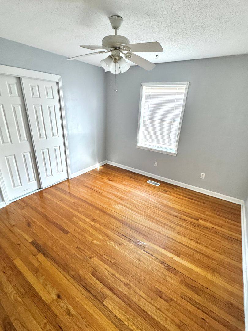 House for rent at 304 Azalea Dr, Enterprise, AL 36330