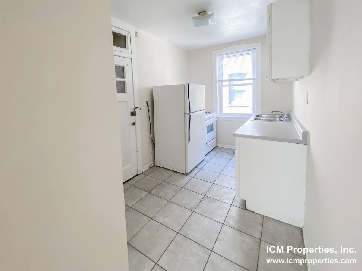 Apartment for rent at 5032 N Wolcott Ave #5036-3 Fp, Chicago, IL 60640