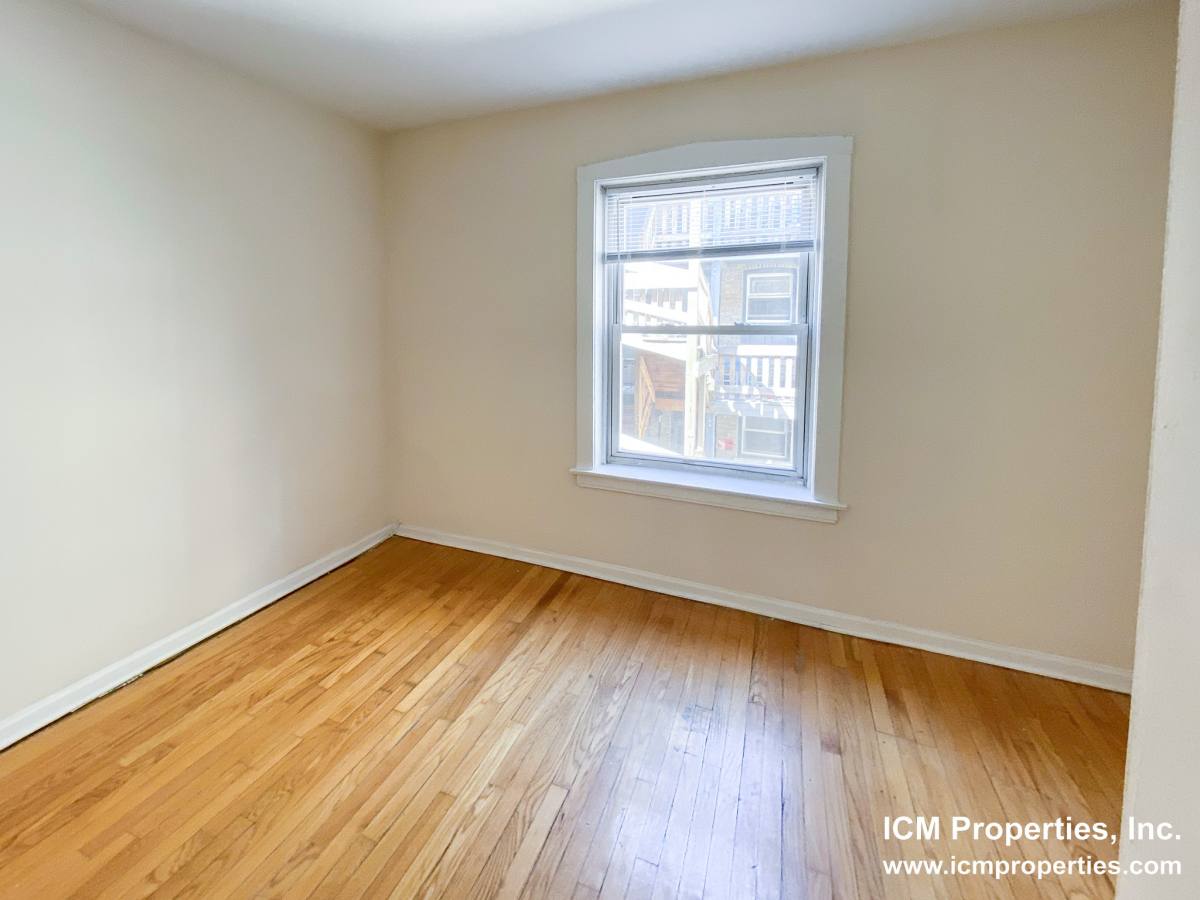 Apartment for rent at 5032 N Wolcott Ave #5036-3 Fp, Chicago, IL 60640