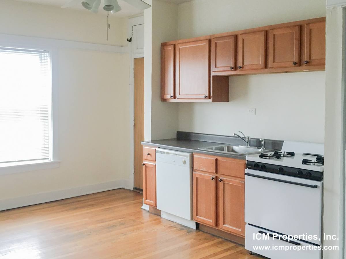 Apartment for rent at 1825 W Foster Ave #3, Chicago, IL 60640