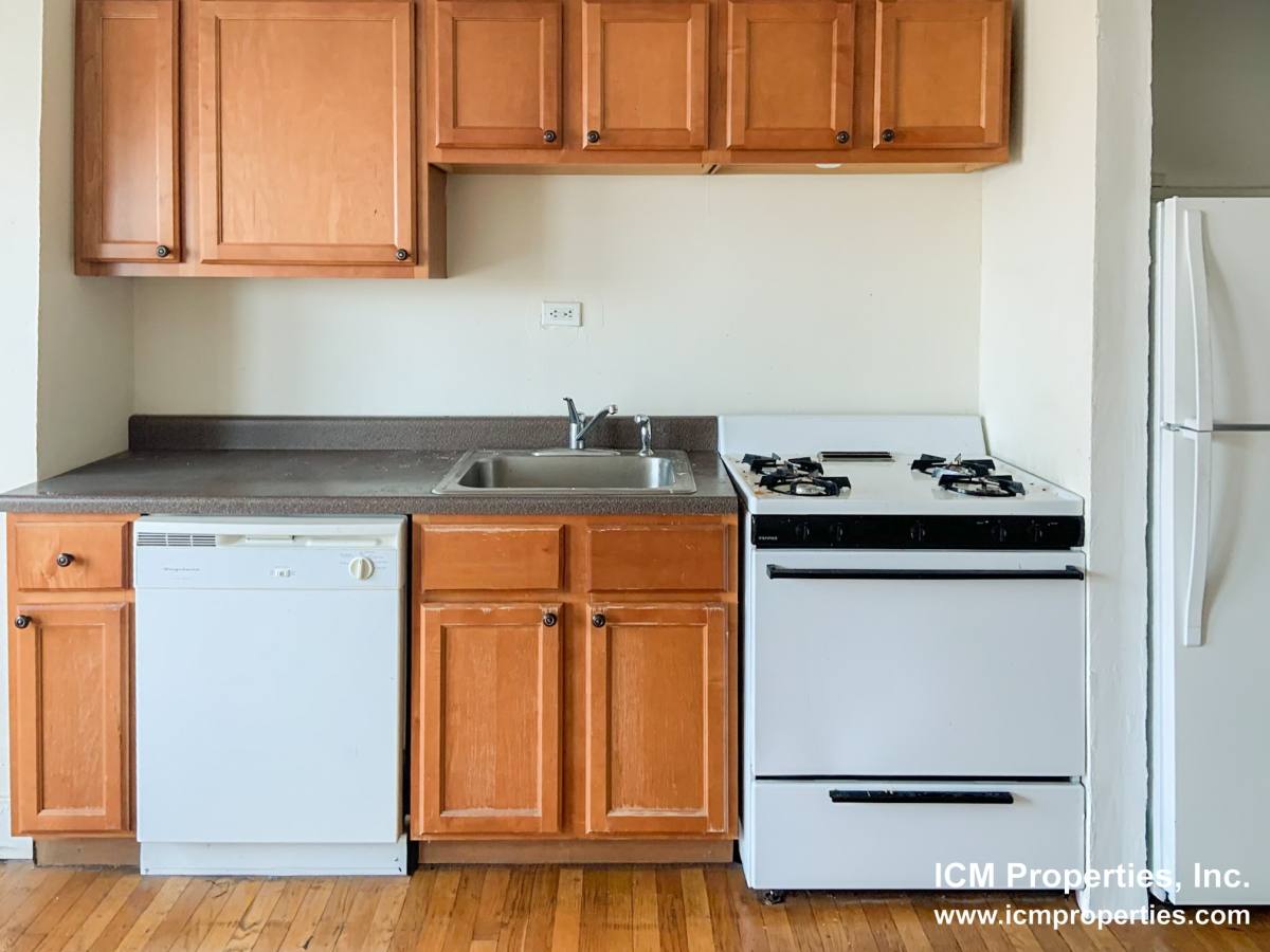 Apartment for rent at 1825 W Foster Ave #3, Chicago, IL 60640