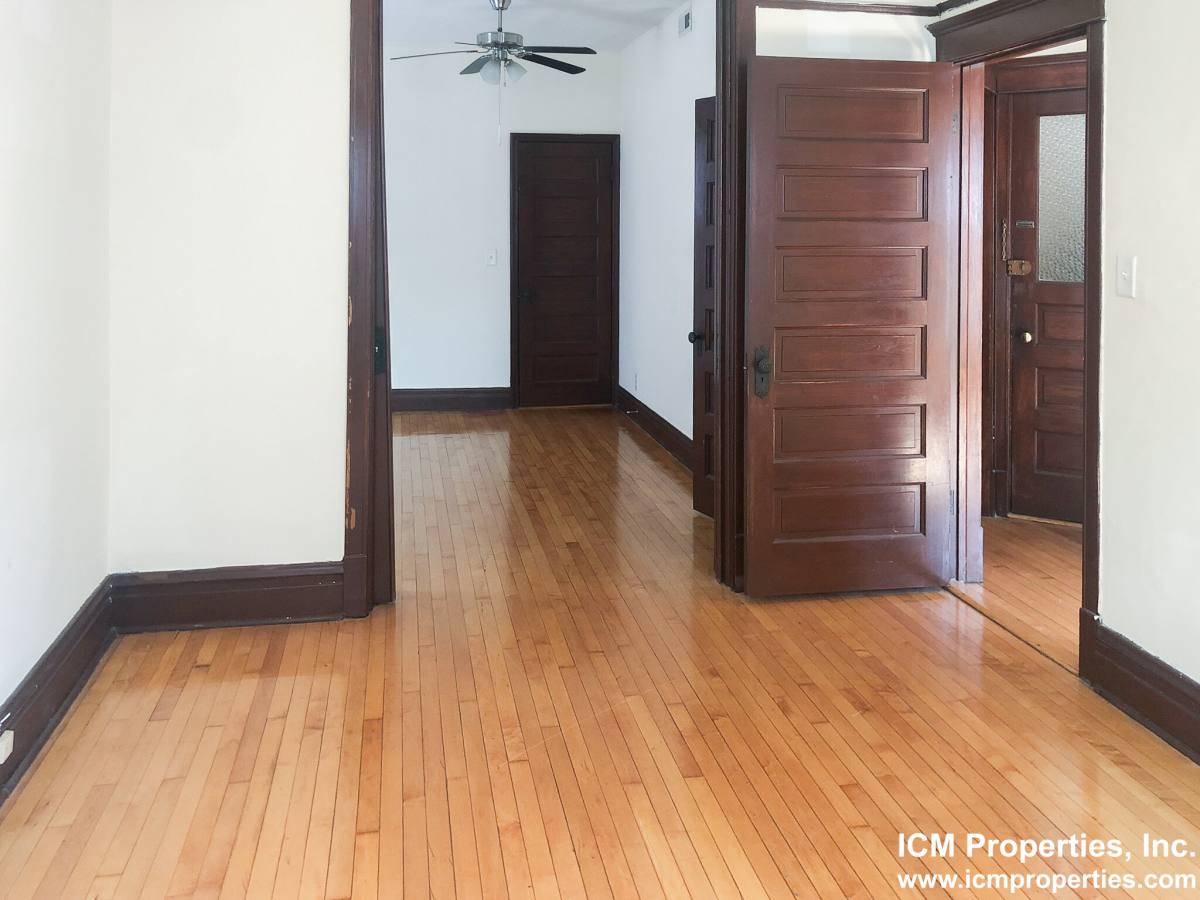 Apartment for rent at 3637 N Paulina St #2, Chicago, IL 60613
