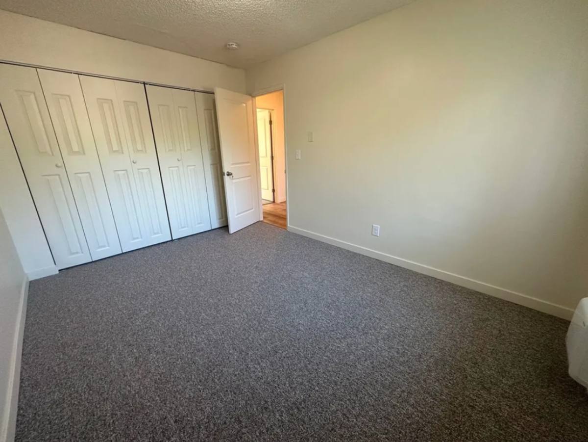 Apartment for rent at 5050 NE Killingsworth St, Portland, OR 97218