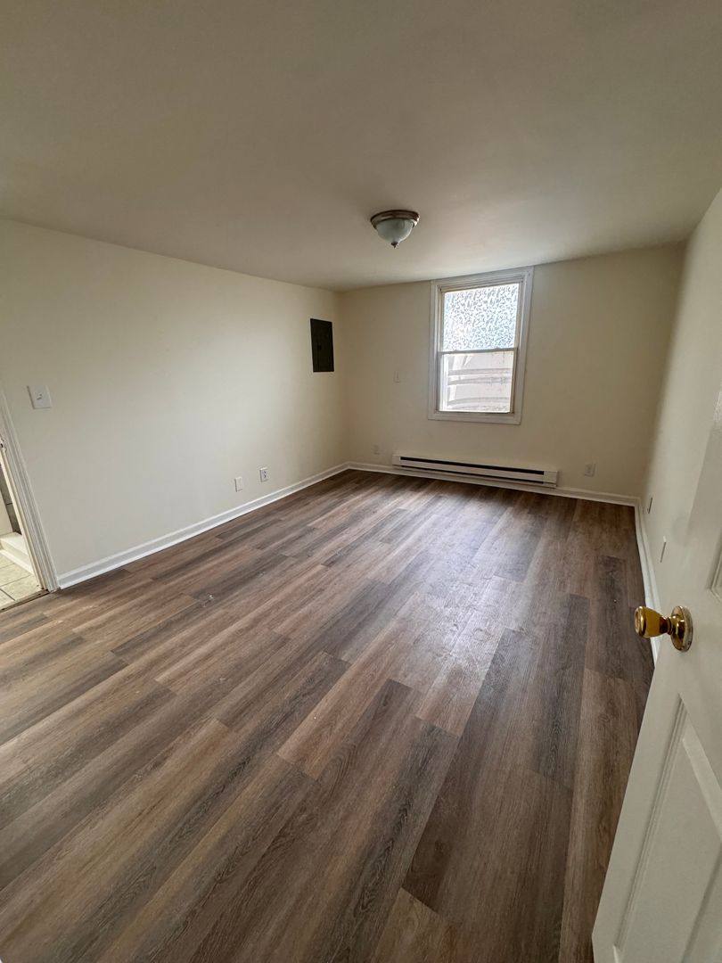Apartment for rent at 1117 N B St, Hamilton, OH 45013