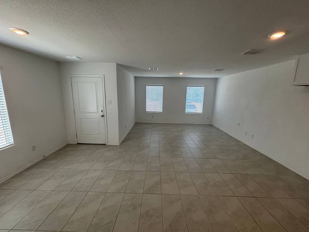 House for rent at 206 Sunflower St, Princeton, TX 75407