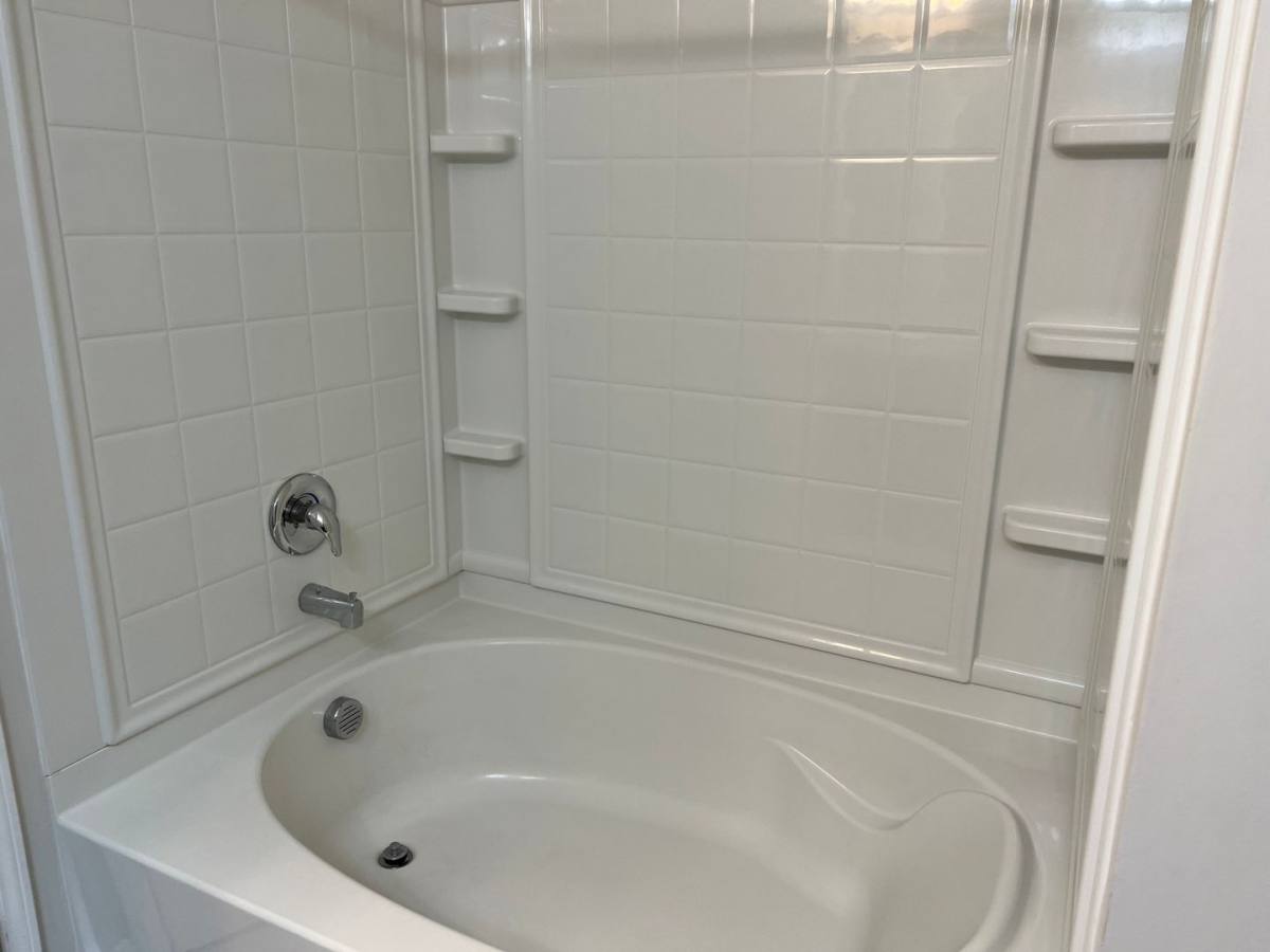 Townhouse for rent at 194 Ainsdale Dr, Richmond Hill, GA 31324