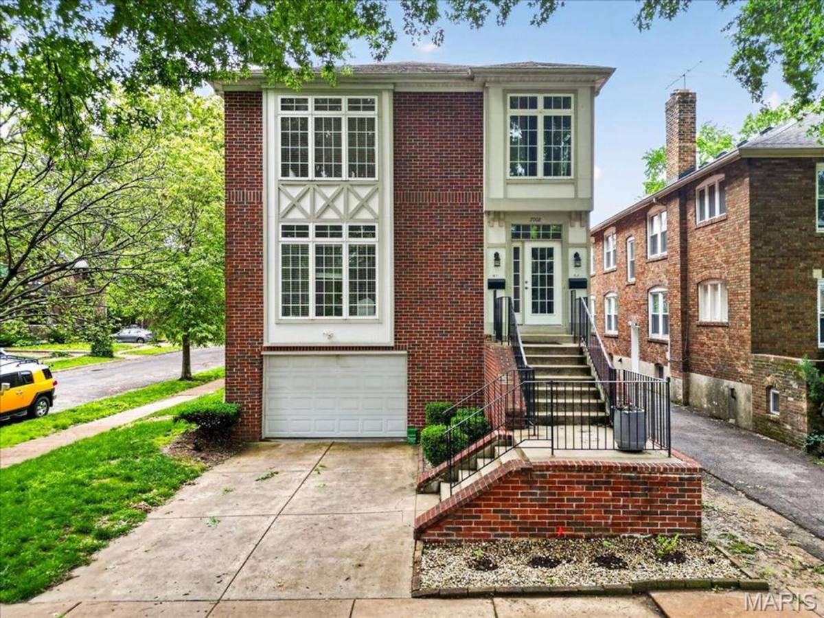 Apartment for rent at 7002 Tulane 2FL, Saint Louis, MO 63130