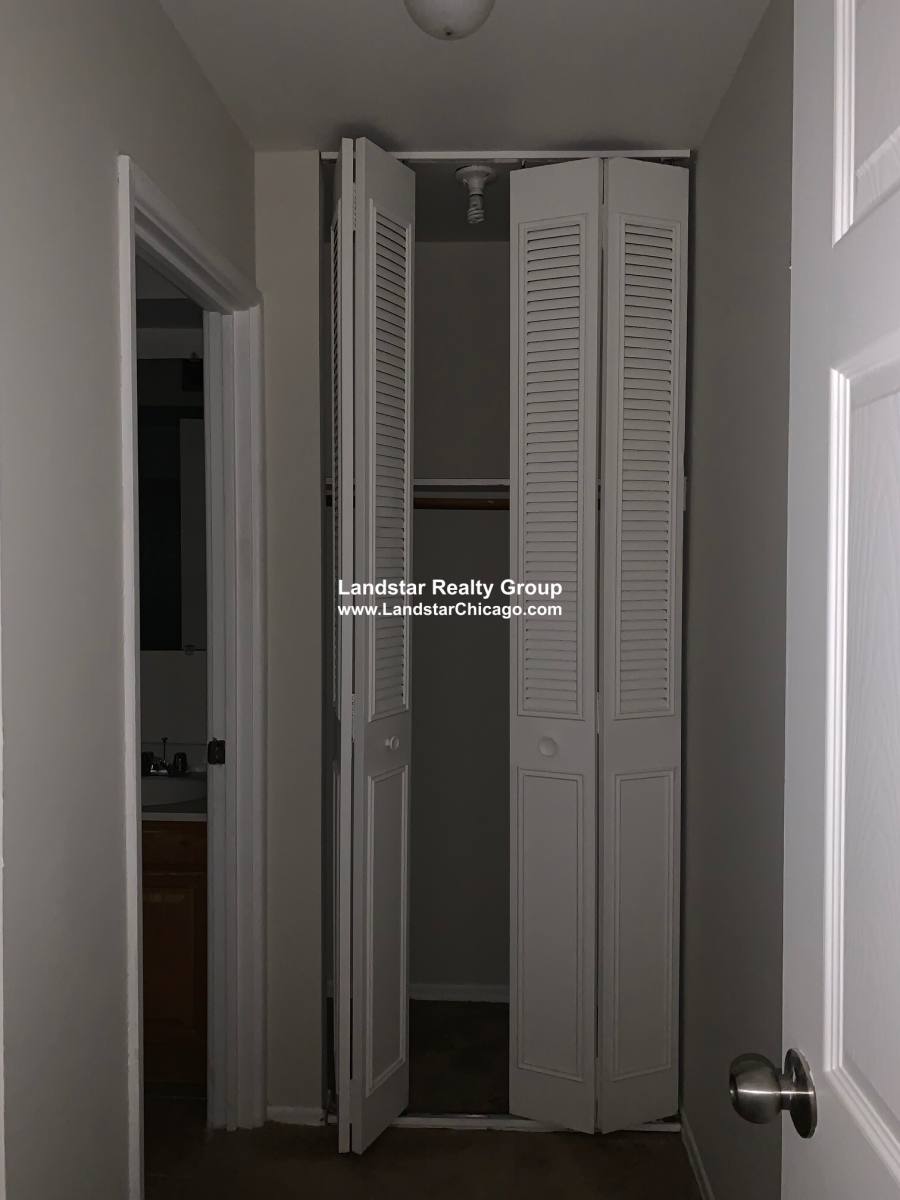 Apartment for rent at 5909 N Kenmore #207, Chicago, IL 60660