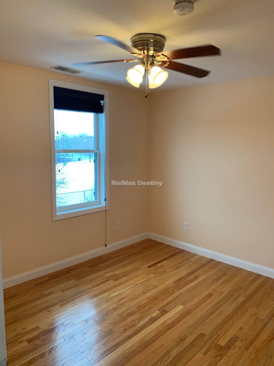 Apartment for rent at 100 Fellsway W #204, Somerville, MA 02145