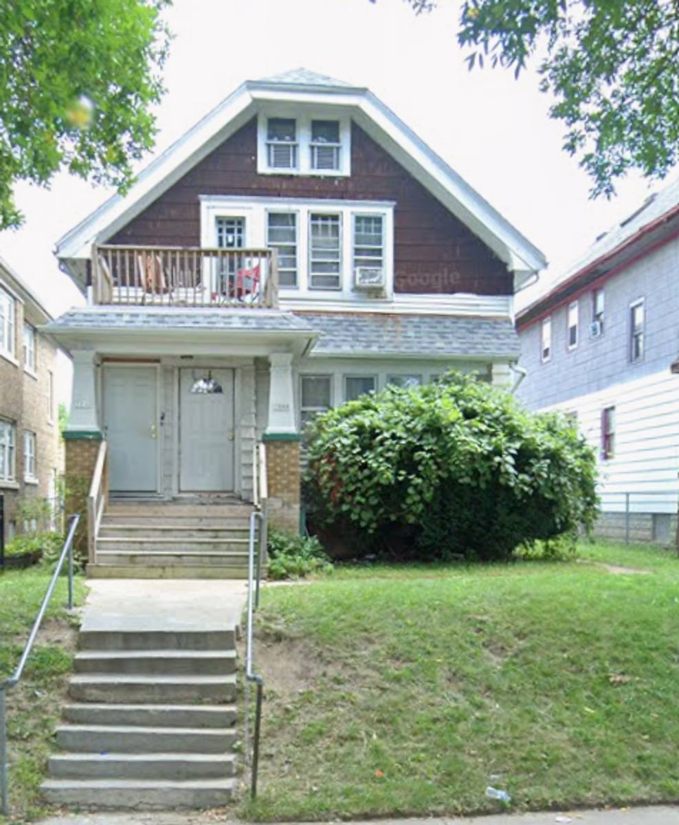 Townhouse for rent at 3844-46 N 24th Place, Milwaukee, WI 53206