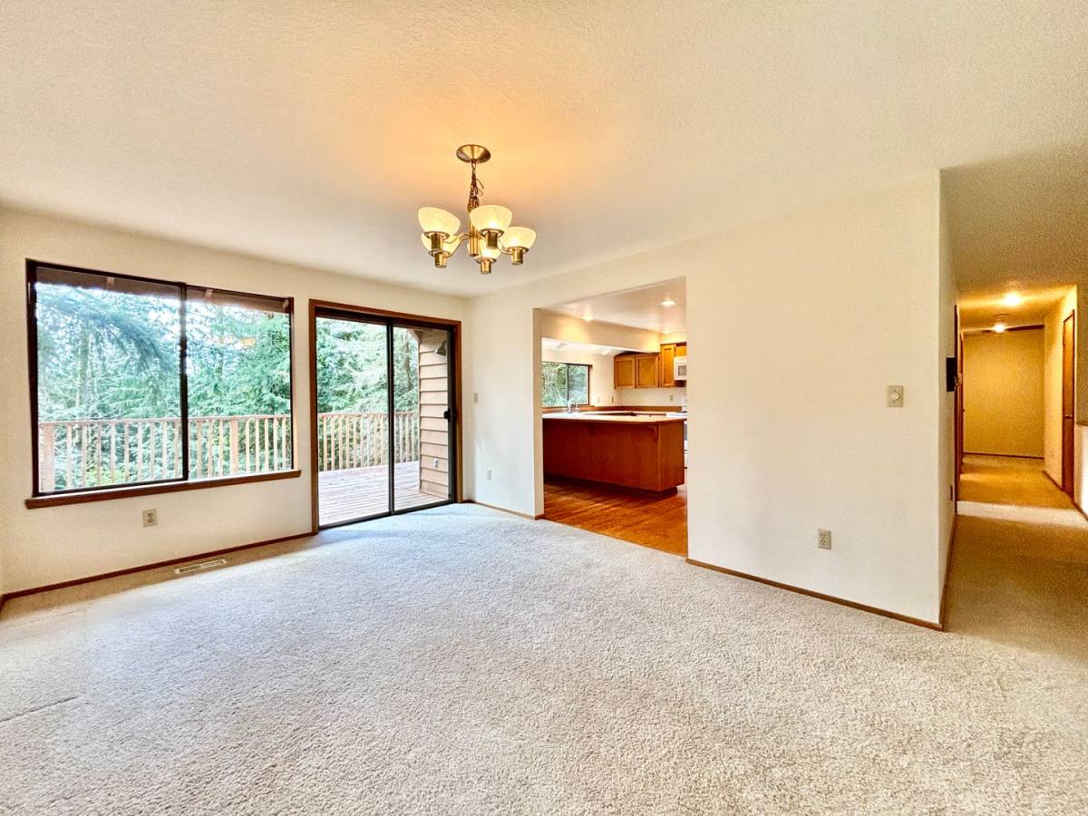 House for rent at 24119 SE 18th Place, Sammamish, WA 98075