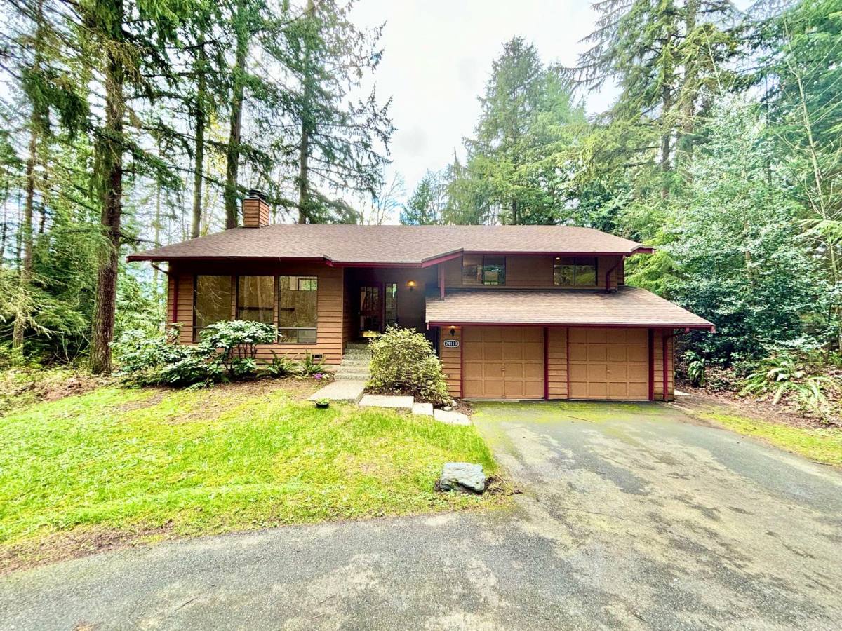 House for rent at 24119 SE 18th Place, Sammamish, WA 98075