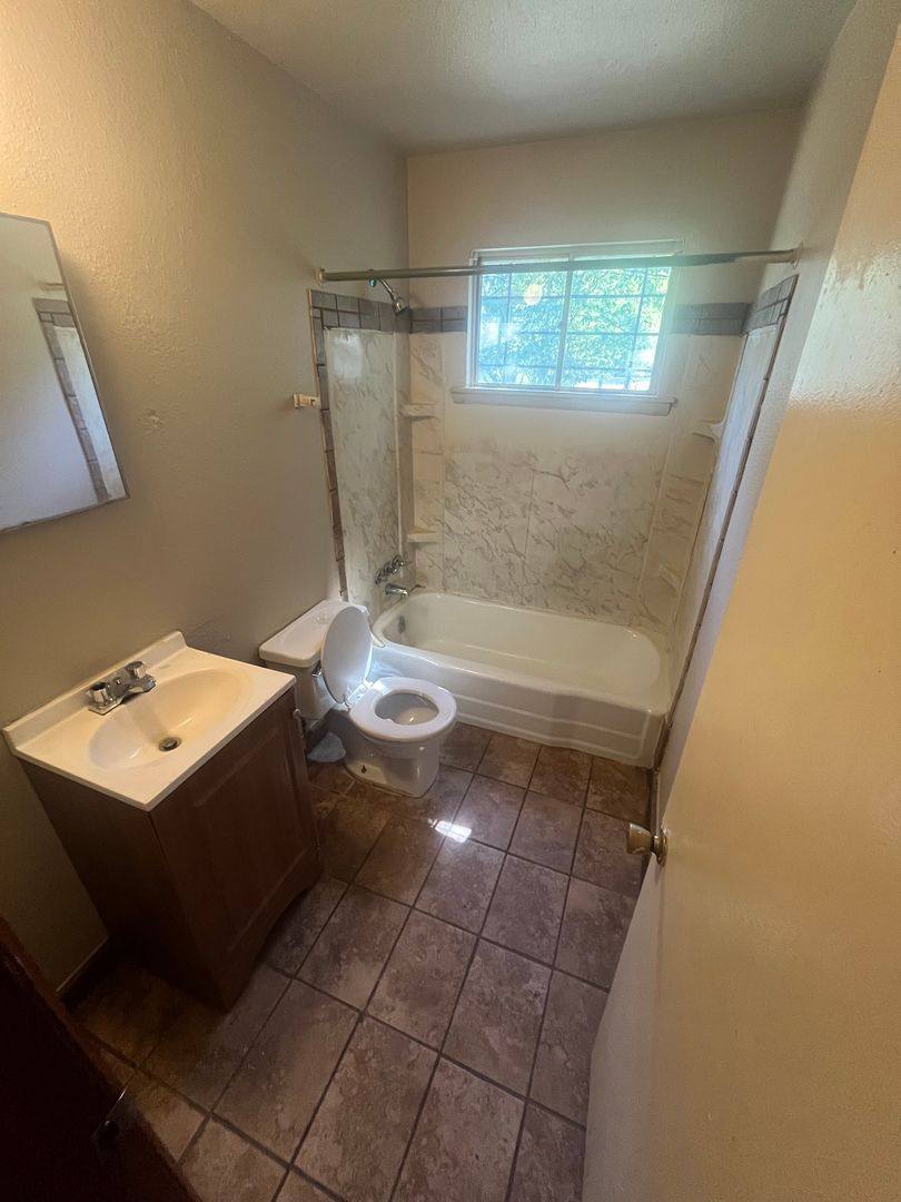 House for rent at 810 E 52nd St N, Tulsa, OK 74126