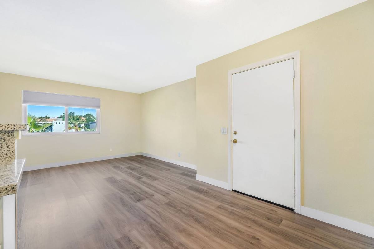 Apartment for rent at 4156 Zavala St, Las Vegas, NV 89103