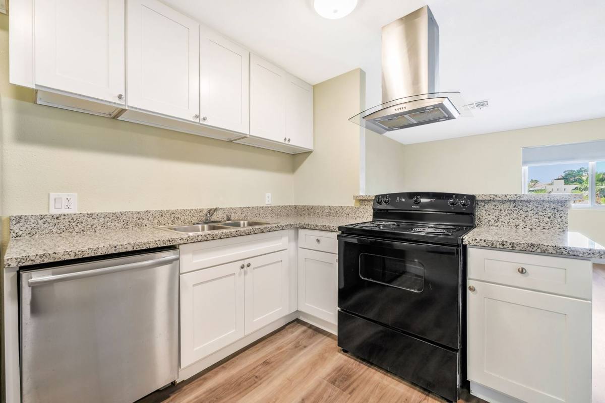 Apartment for rent at 4156 Zavala St, Las Vegas, NV 89103