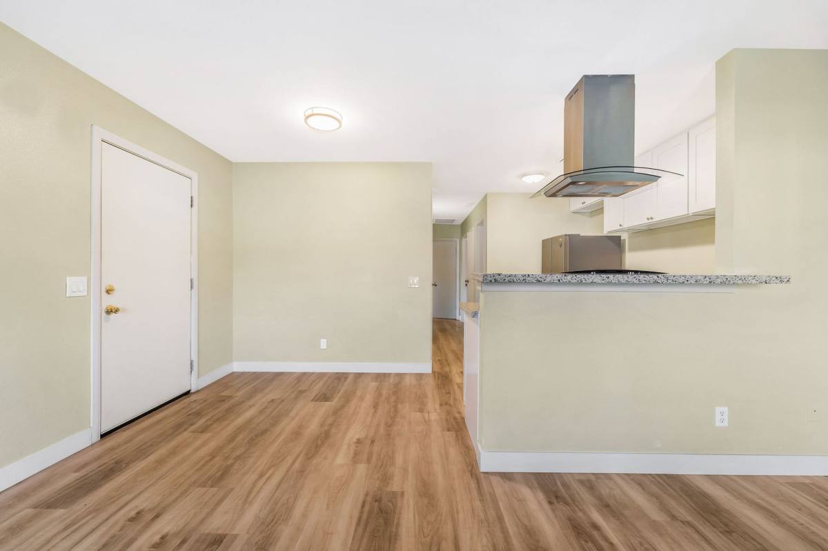 Apartment for rent at 4156 Zavala St, Las Vegas, NV 89103