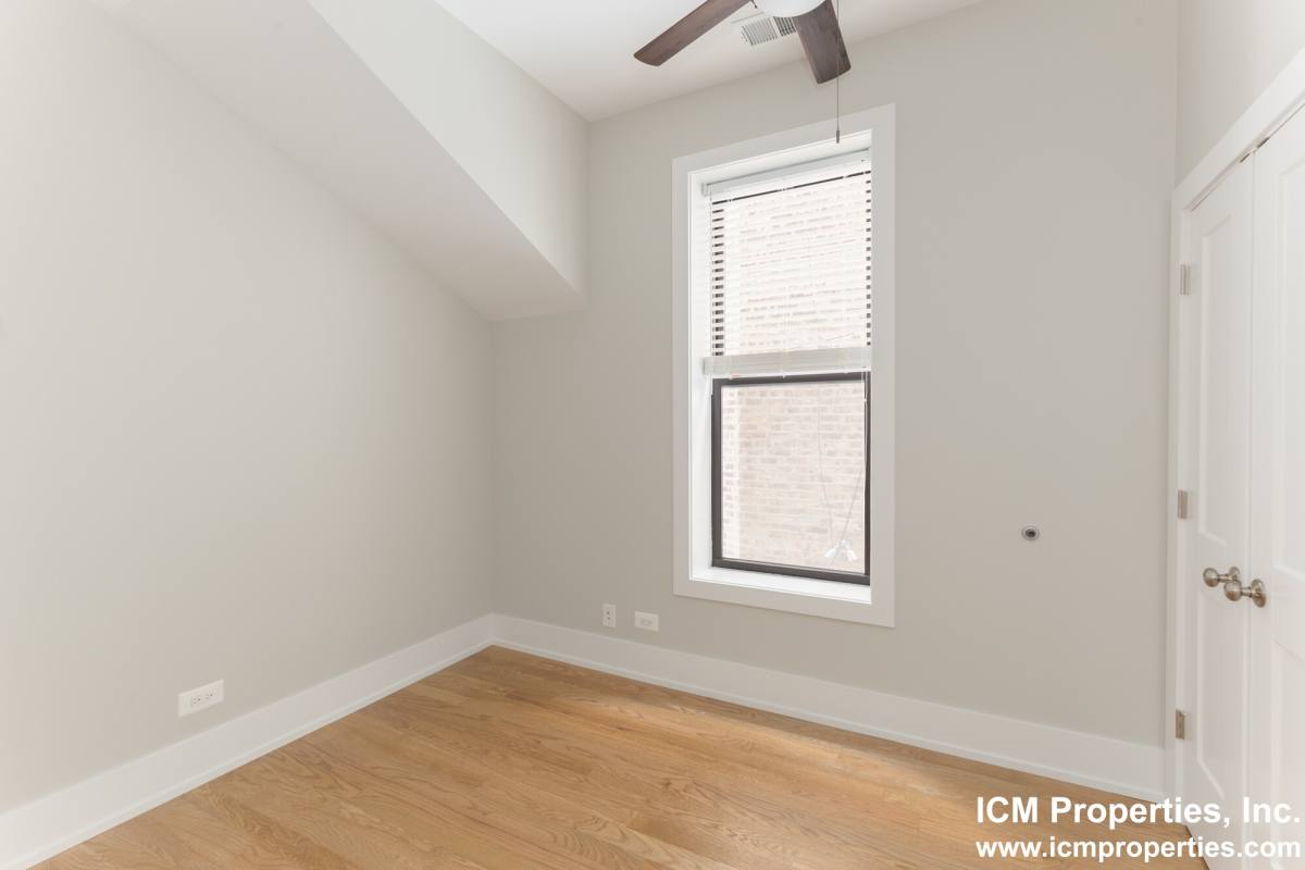 Apartment for rent at 3525 N Wilton Ave #1F, Chicago, IL 60657
