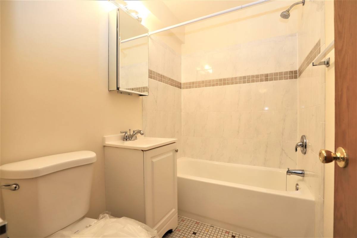 Apartment for rent at 7428 Lyndale Ave S, Minneapolis, MN 55423