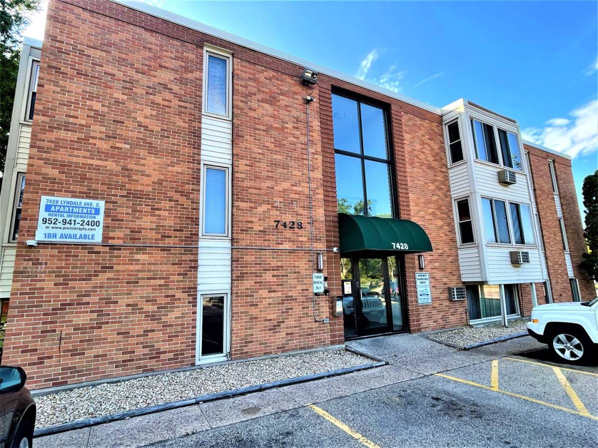 Apartment for rent at 7428 Lyndale Ave S, Minneapolis, MN 55423