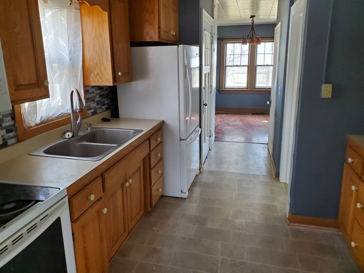 House for rent at 1102 3rd St NW, Austin, MN 55912