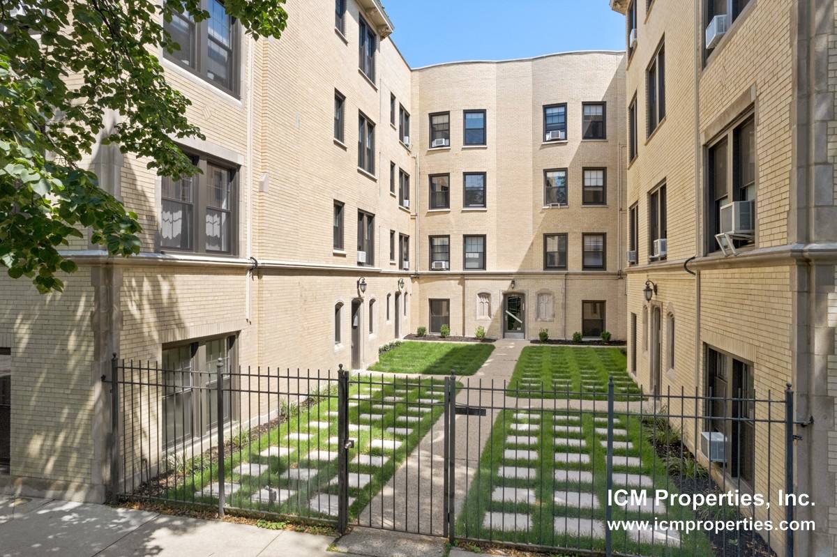Apartment for rent at 4500 N Ashland #3W, Chicago, IL 60640