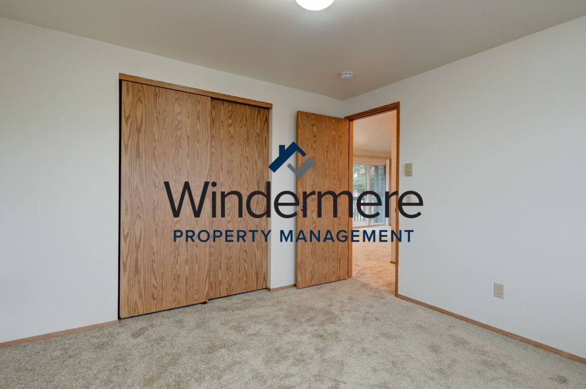 Apartment for rent at 106 S Main St, Coupeville, WA 98239