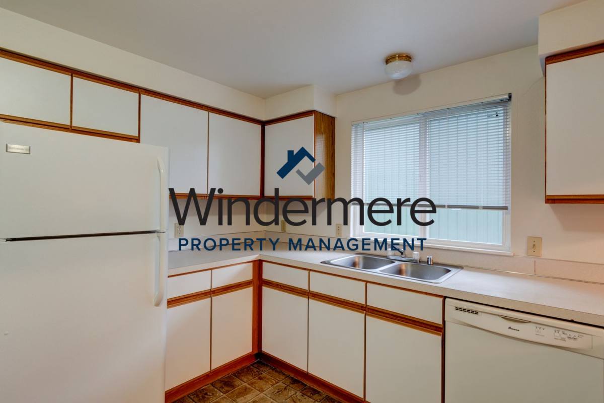 Apartment for rent at 106 S Main St, Coupeville, WA 98239