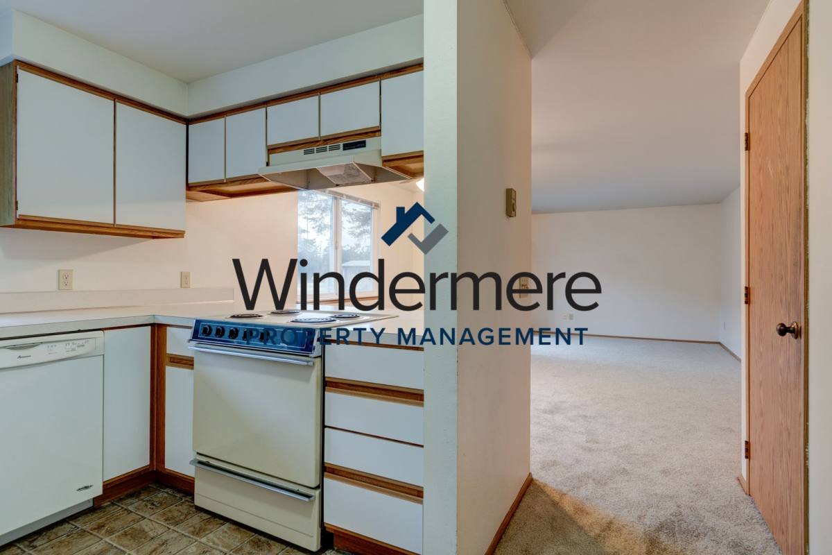 Apartment for rent at 106 S Main St, Coupeville, WA 98239