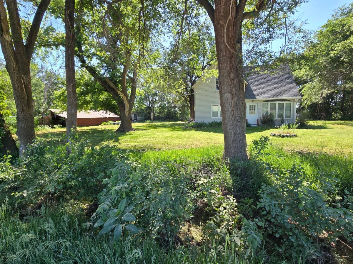 House for rent at 1405 Redwood Rd, Clay Center, KS 67432