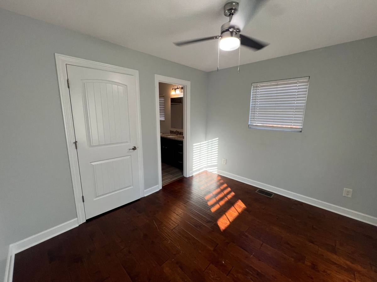 House for rent at 517-A Crestland Dr, Murfreesboro, TN 37130