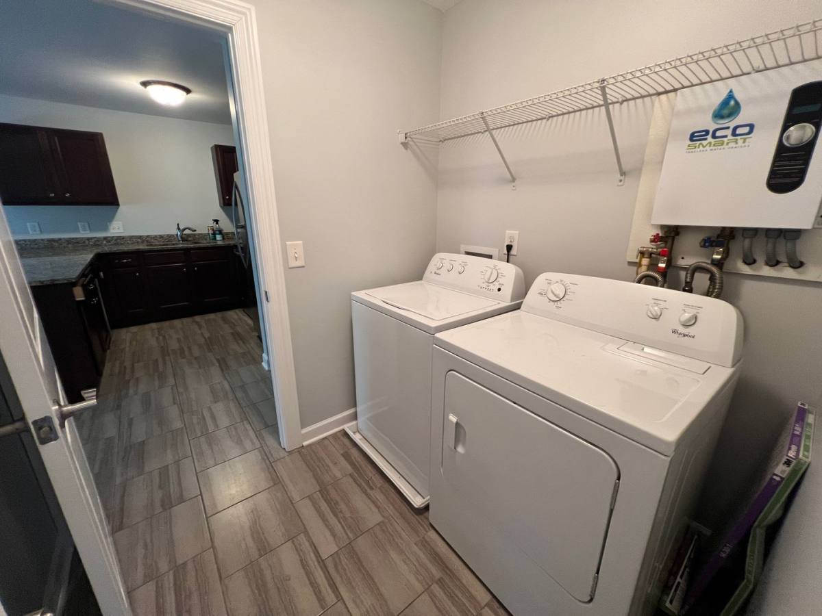 House for rent at 517-A Crestland Dr, Murfreesboro, TN 37130