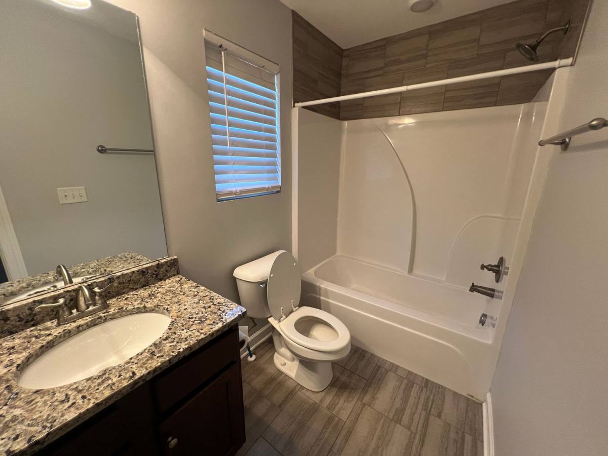 House for rent at 517-A Crestland Dr, Murfreesboro, TN 37130