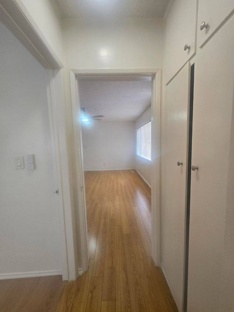 Apartment for rent at 715 N Isabel St, Glendale, CA 91205