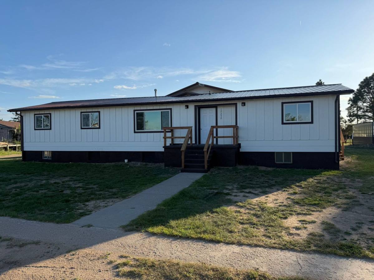 House for rent at 17252 County Rd, Sterling, CO 80751